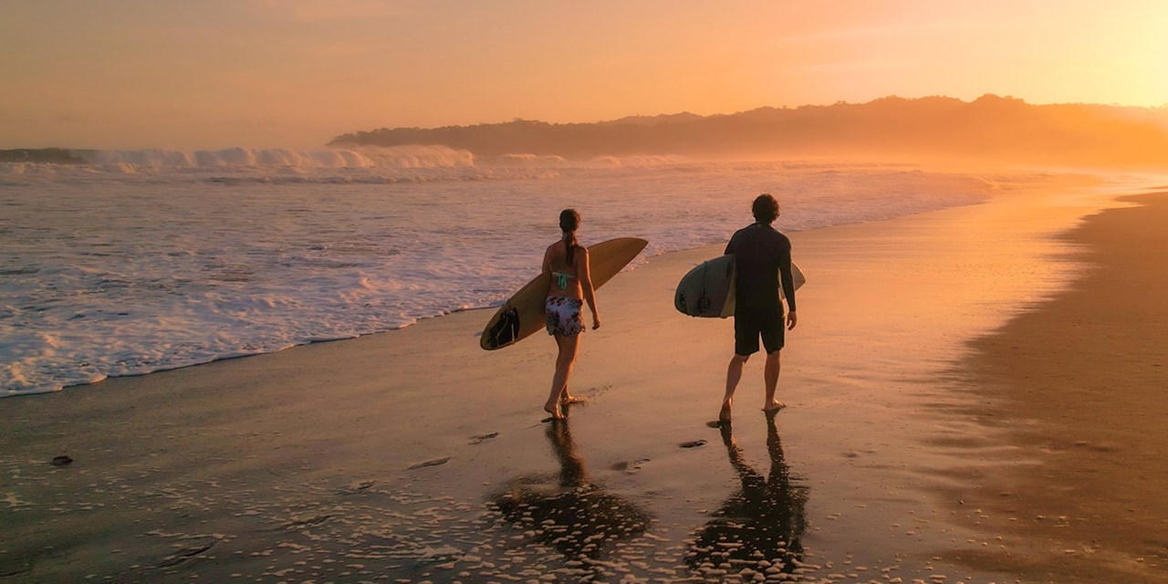 Playa Venao, en la costa del Pacífico panameño, puro surf