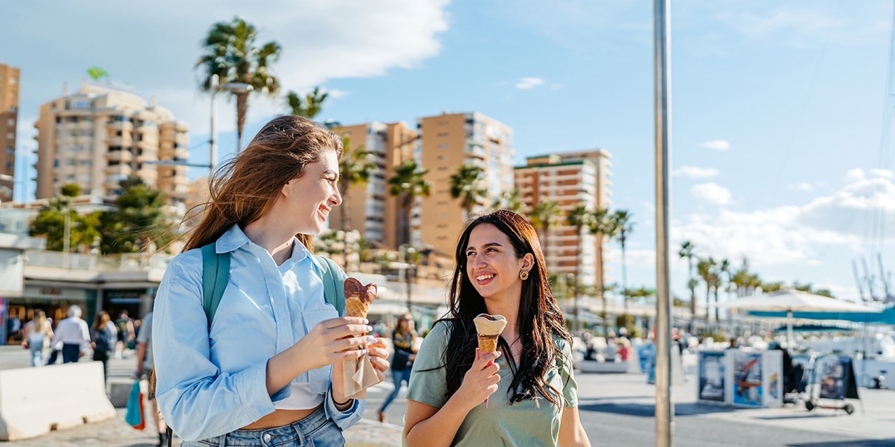 Málaga es uno de los lugares con más horas de sol al año