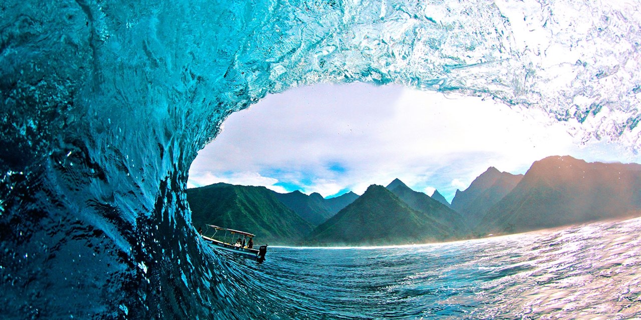 Tahiti nonstop from Los Angeles (roundtrip), save $325