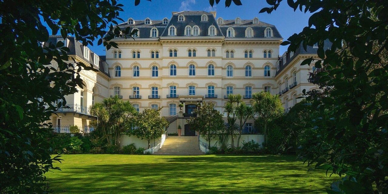 Historic Jersey hotel: 4 nights & flights, save 40%