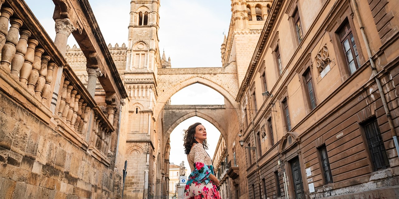 Visit Greece, Italy, and Malta on a luxury cruise on 'Oceania Allura' 