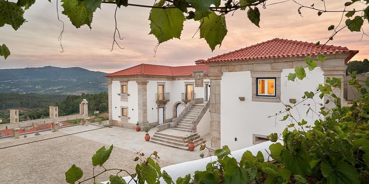 198€ -- Hotel 5* en Alto Miño portugués: 3 días para 2, -56%