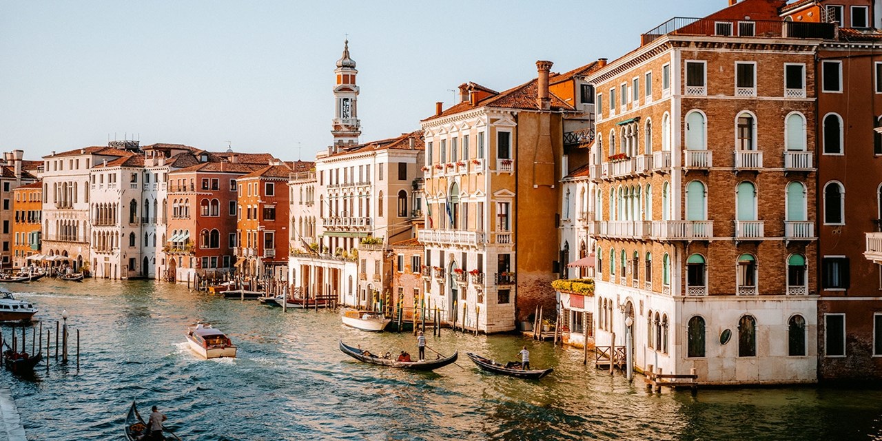 Italy: 8 nights w/flights