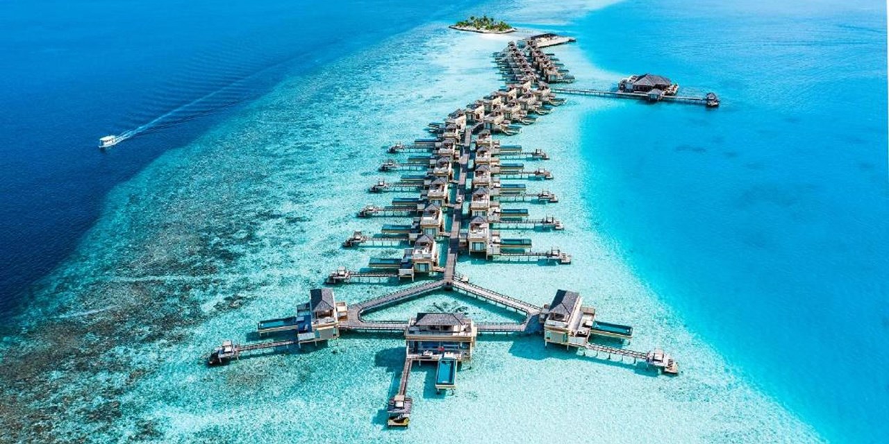 5-star Maldives all-inc stay w/seaplane, save 62%