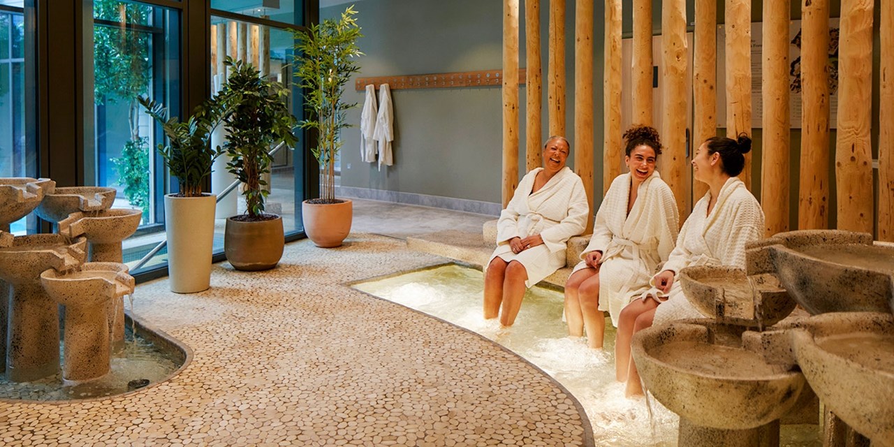 The spa is rated the maximum five bubbles by the Good Spa Guide