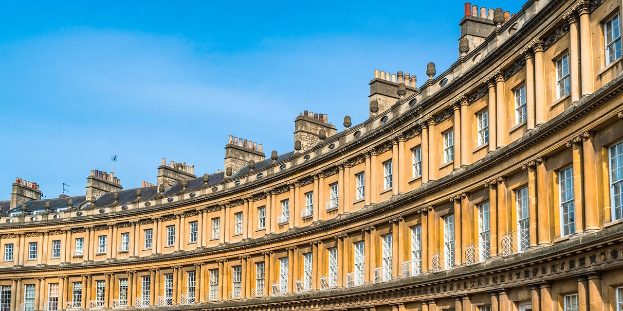 The Circus, a ring of elegant Georgian townhouses, is less than 10 minutes' walk away