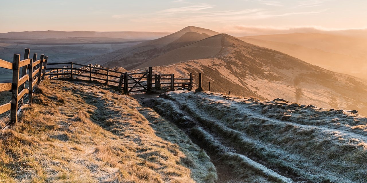 Spend a night in a 5-star country inn or a 4-star traditional pub in Derbyshire