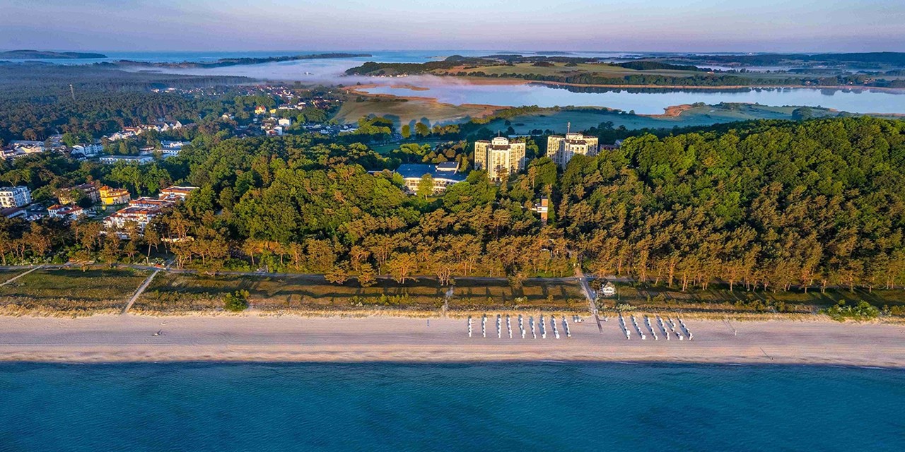 Das Hotel liegt an der Südküste der Insel | Travelzoo
