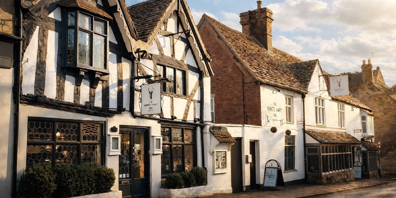 The White Hart Inn dates back to 1554