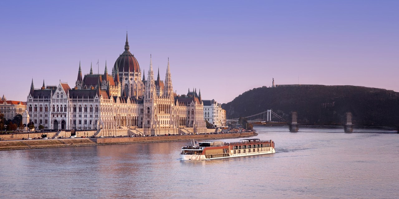 Start the cruise in Budapest