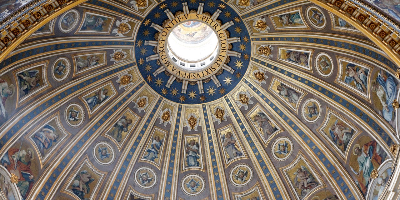 De paseo por Roma: 3 días, vuelos y hotel céntrico
