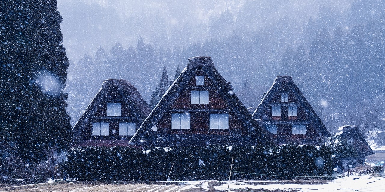 白川郷　観光イメージ　※降雪は例年12月初旬から