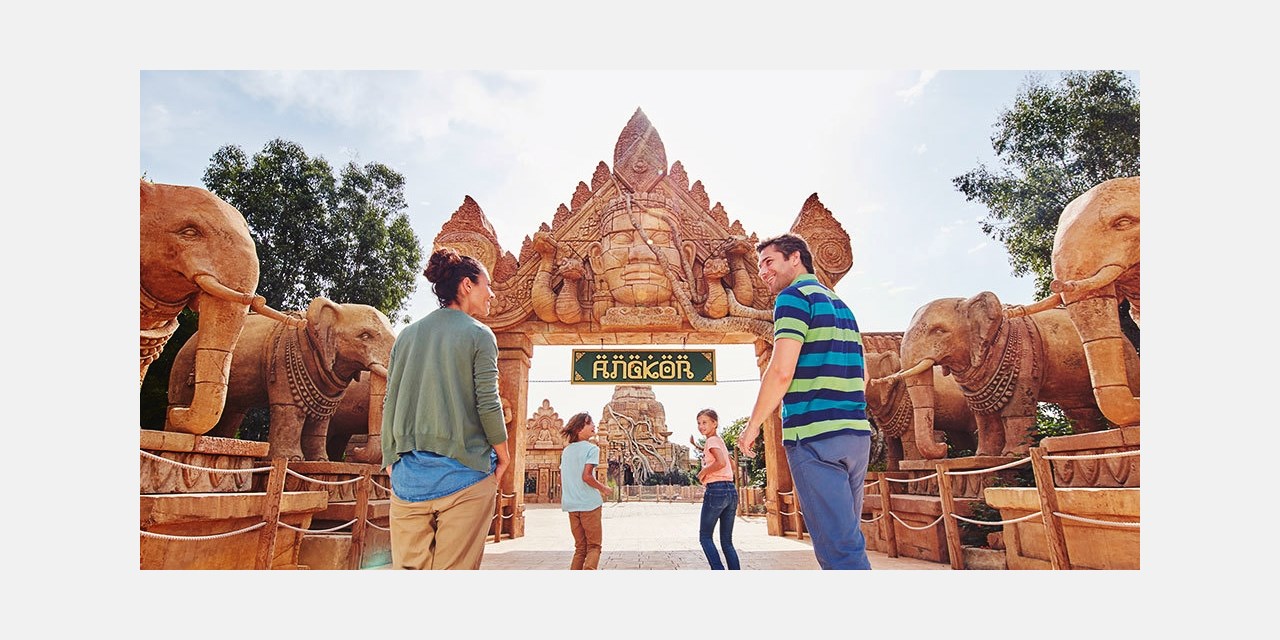 Entrada al parque temático de PortAventura