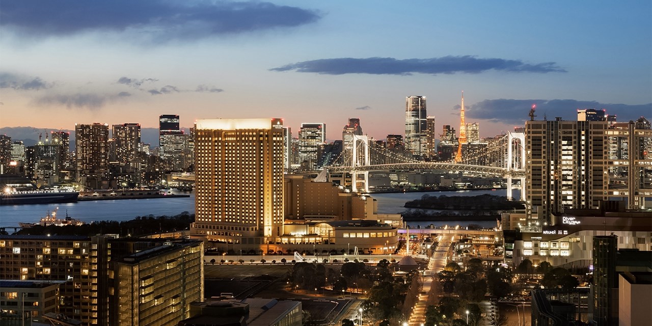 『グランドニッコー東京 台場』外観と夜景　イメージ
