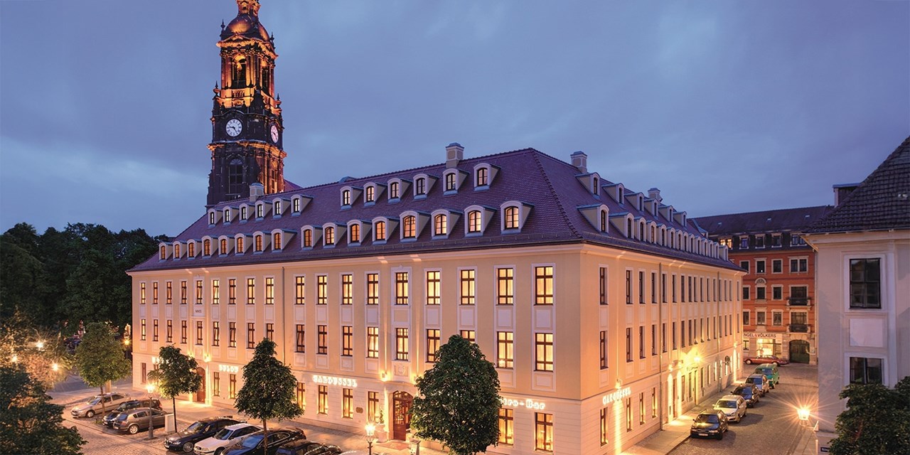 Das Relais & Châteaux Hotel Bülow Palais von außen | Travelzoo