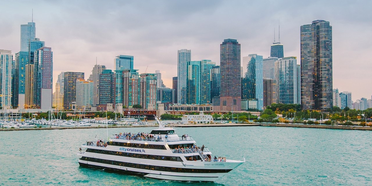 Cruise with amazing views of the Windy City