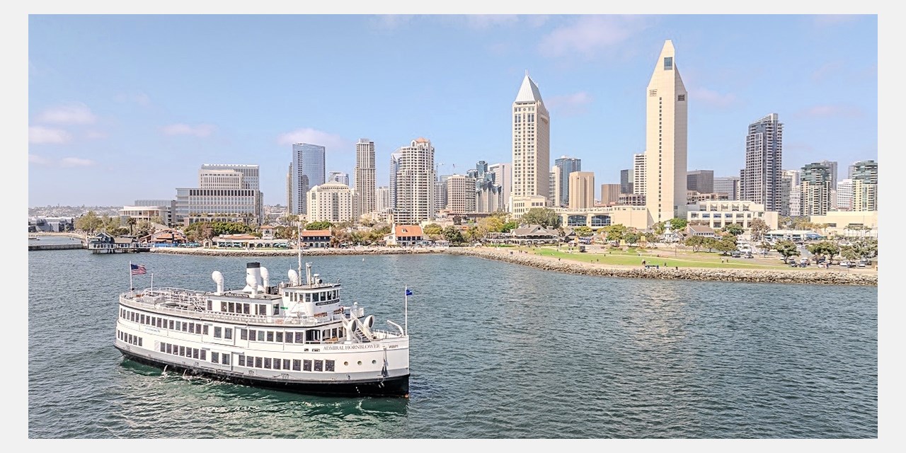 Choose from a wide variety of sightseeing and dining cruises