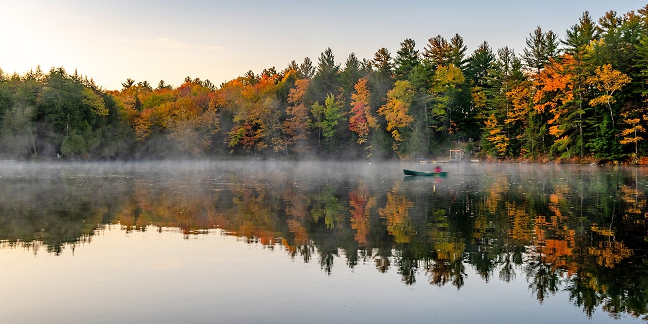 $289 -- Muskoka cottage for 2 w/meals & wine, reg. $402