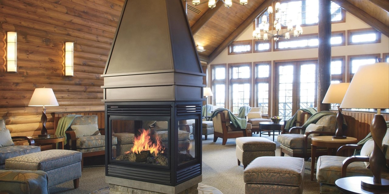 The cozy lobby