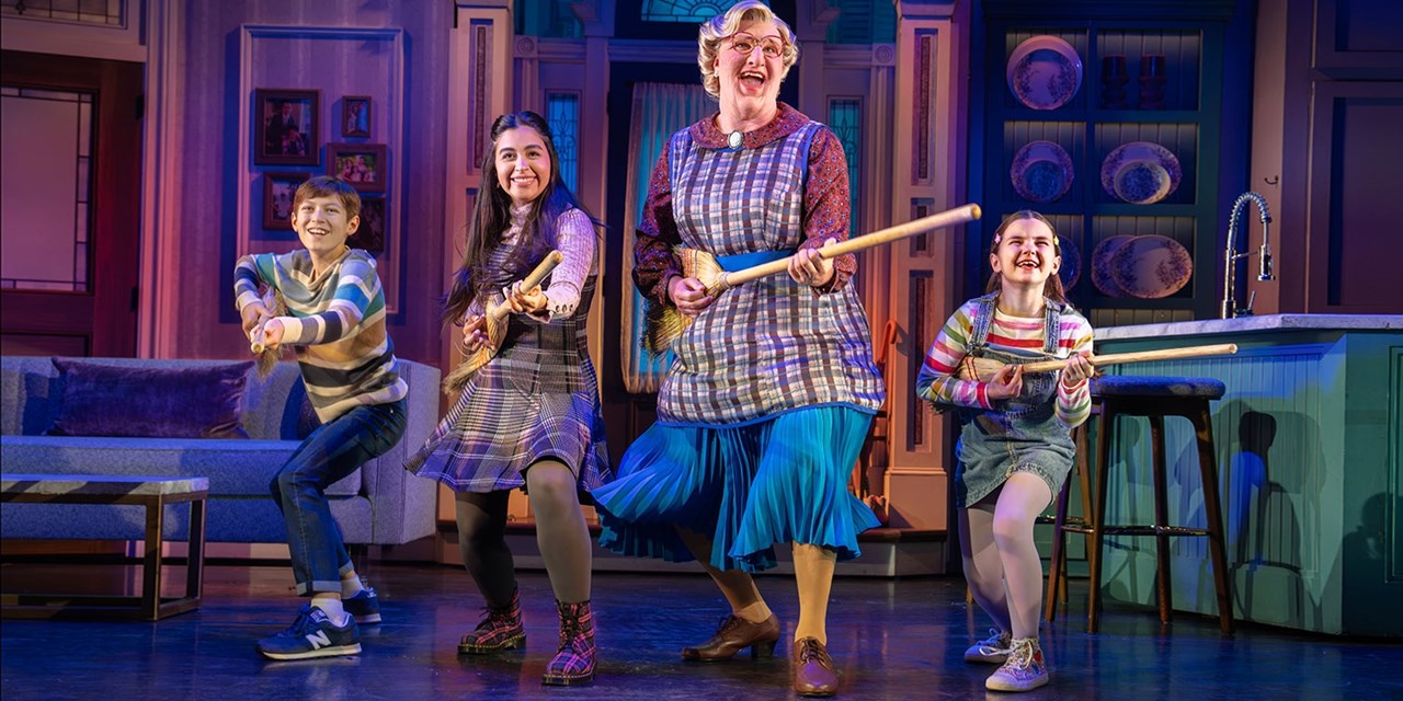 'Mrs. Doubtfire' on stage in Kitchener