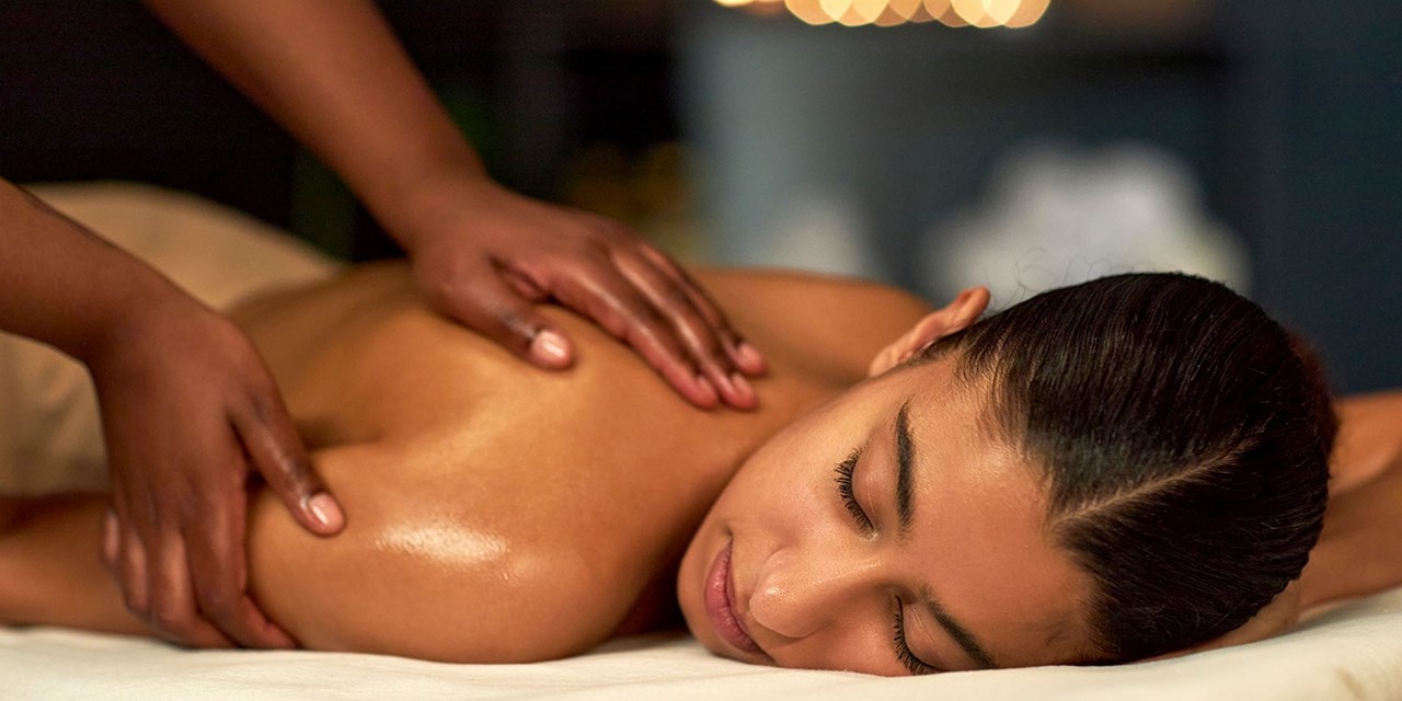 Save 48% on a 50-minute massage