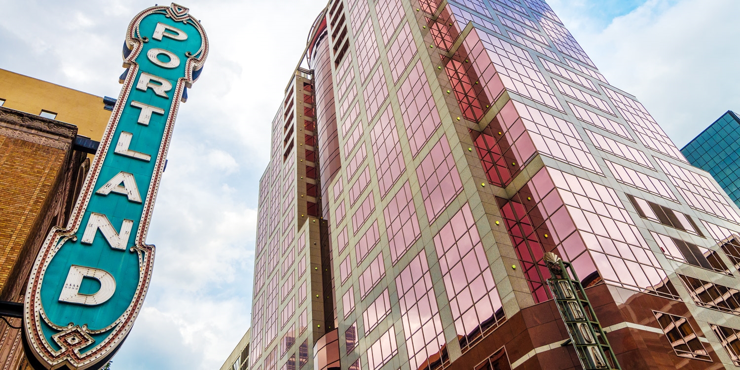 Its downtown location is walkable to some of the city's most popular sites and attractions