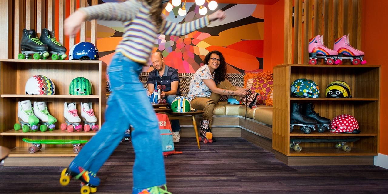 There are roller skates, bikes, tandem bikes and even kids' bikes free to use