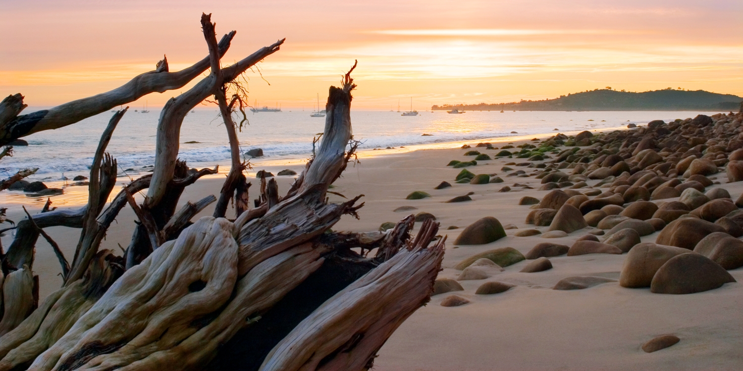 With a stay at Mason Beach Inn, find yourself a short walk from the Pacific