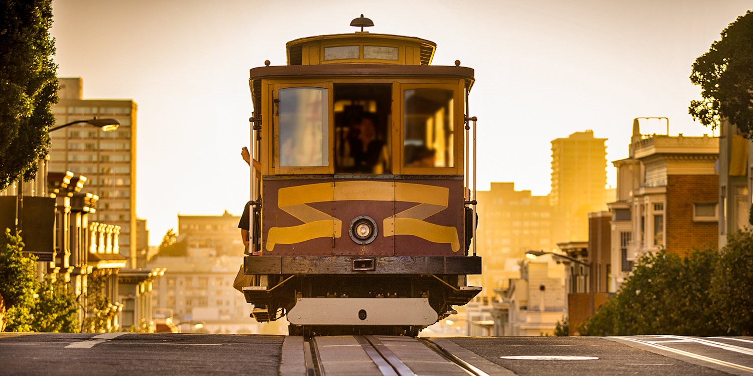 Stanford Court is at the intersection of 2 cable-car lines
