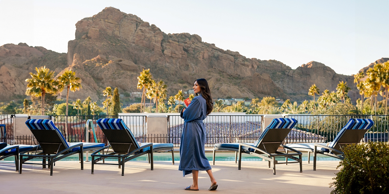 In sunny Arizona, you can hang out poolside year-round