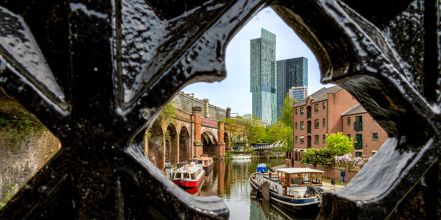 Explore Manchester from YOTEL Manchester Deansgate