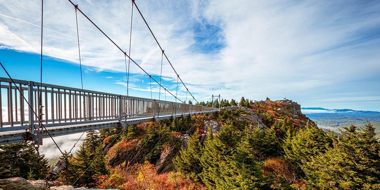The hotel is a 20-minute drive to Mile High Swinging Bridge, known as the country's highest suspension footbridge 