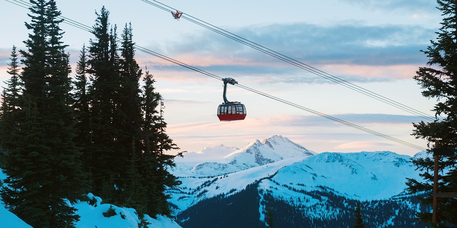 It's just a 10-minute walk from the Peak 2 Peak Gondola