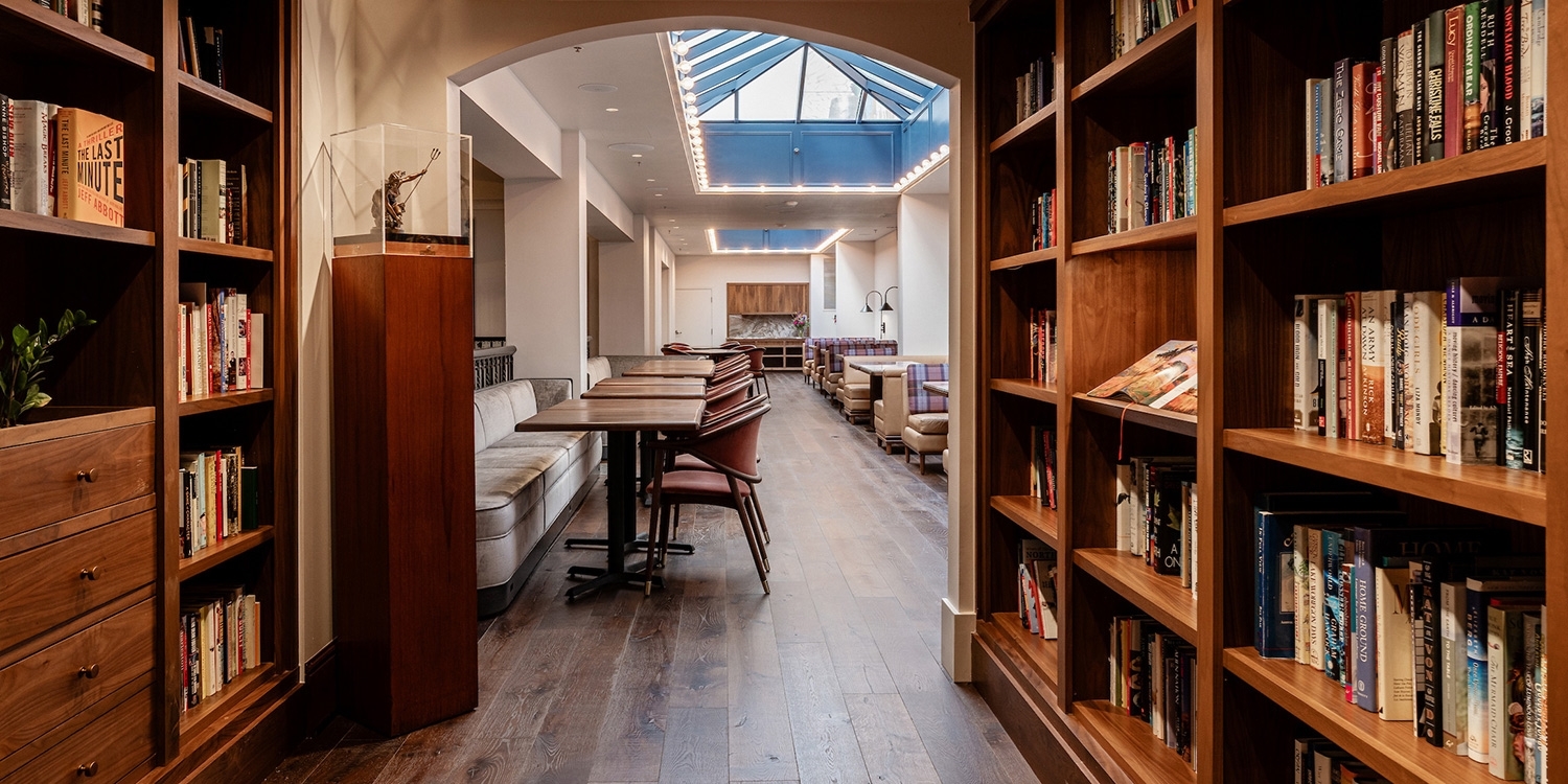 The library regularly hosts author readings and live music in the evening