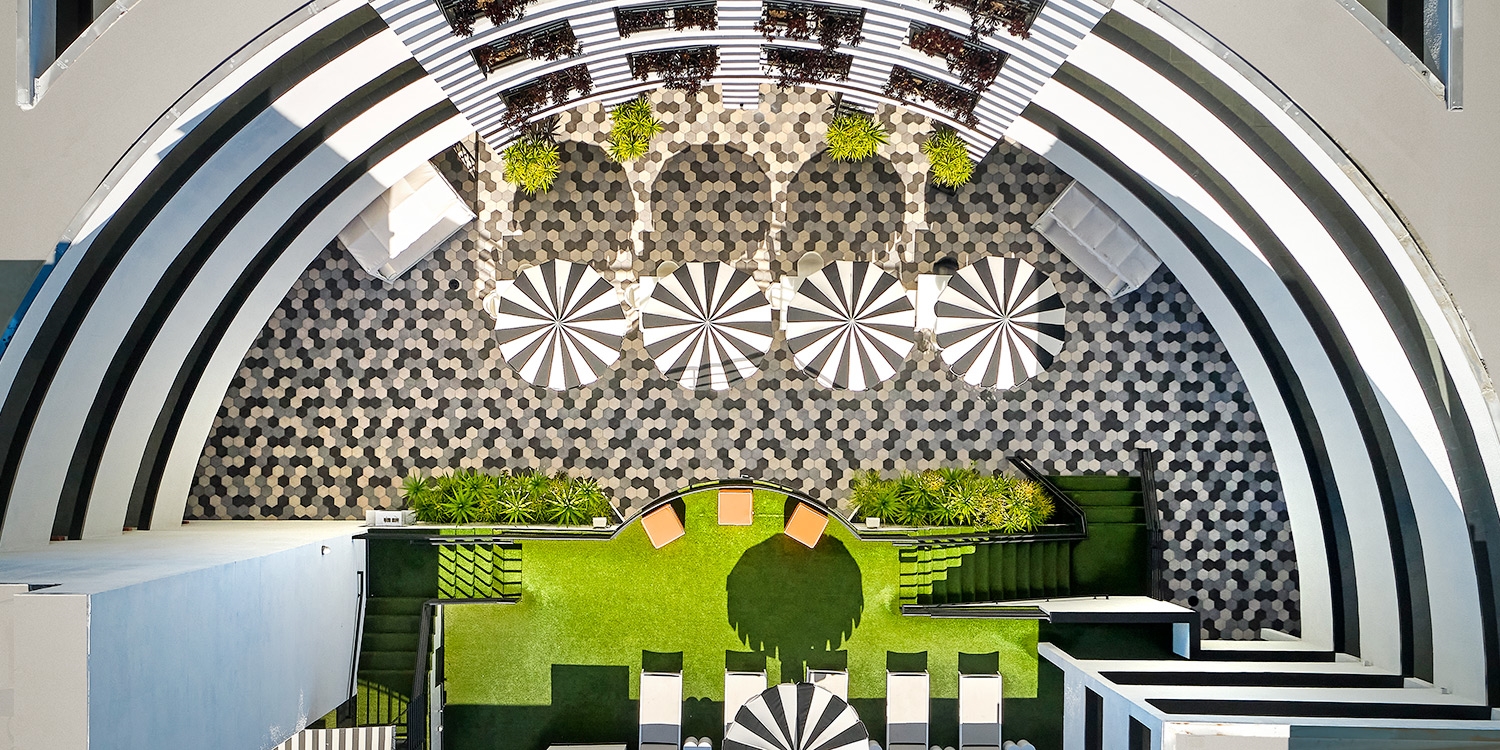 This hotel is ideal for those who want to explore LA's upscale shopping scene