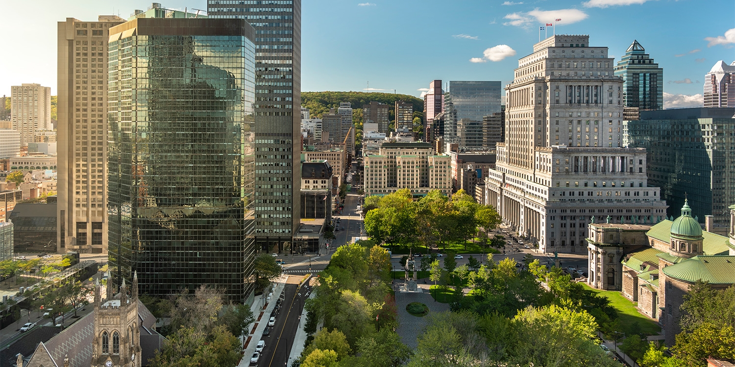 This hotel is around the corner from Place d'Armes