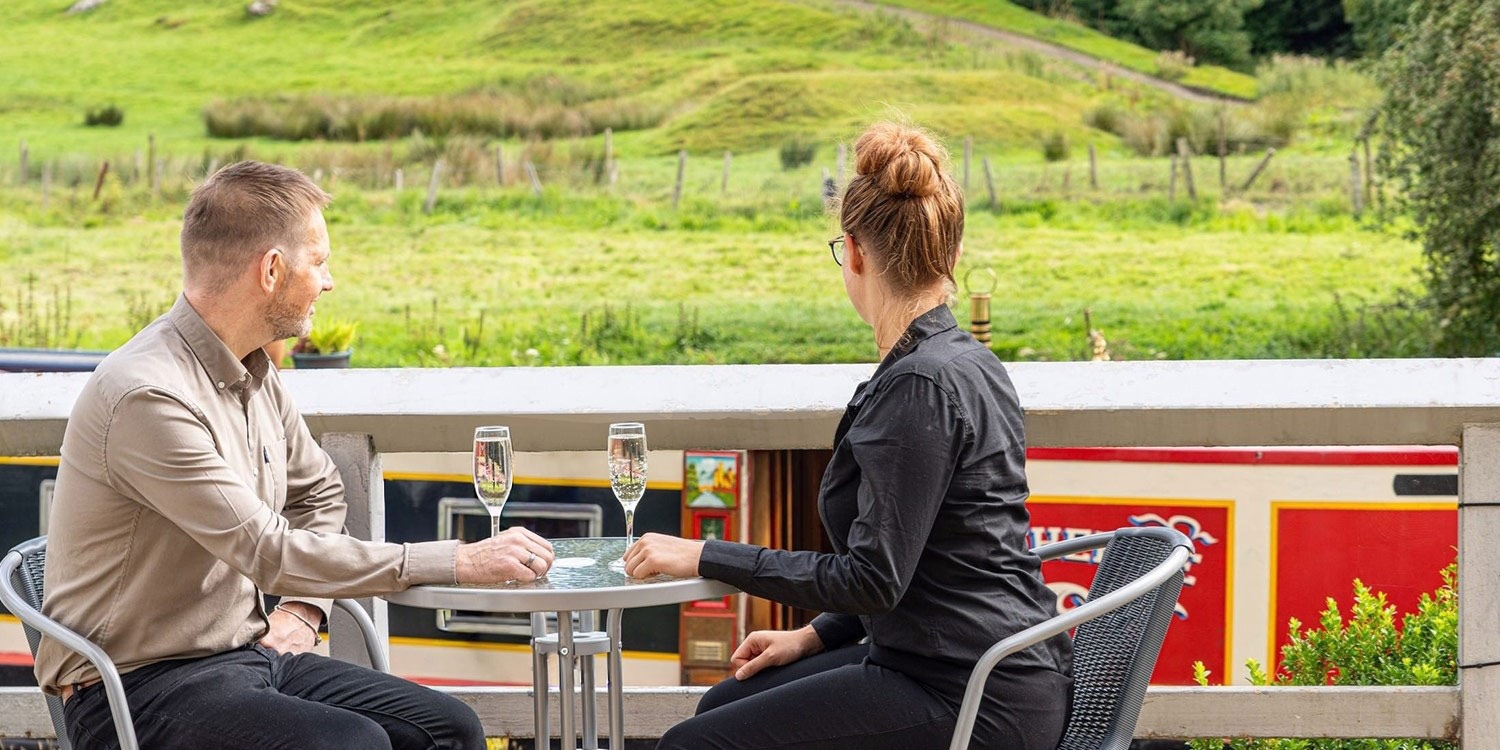 You can watch canal boats pass gently by the hotel