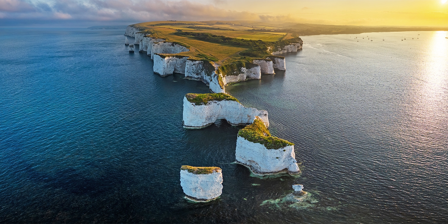 Old Harry Rocks are around 40 minutes' walk from Knoll House