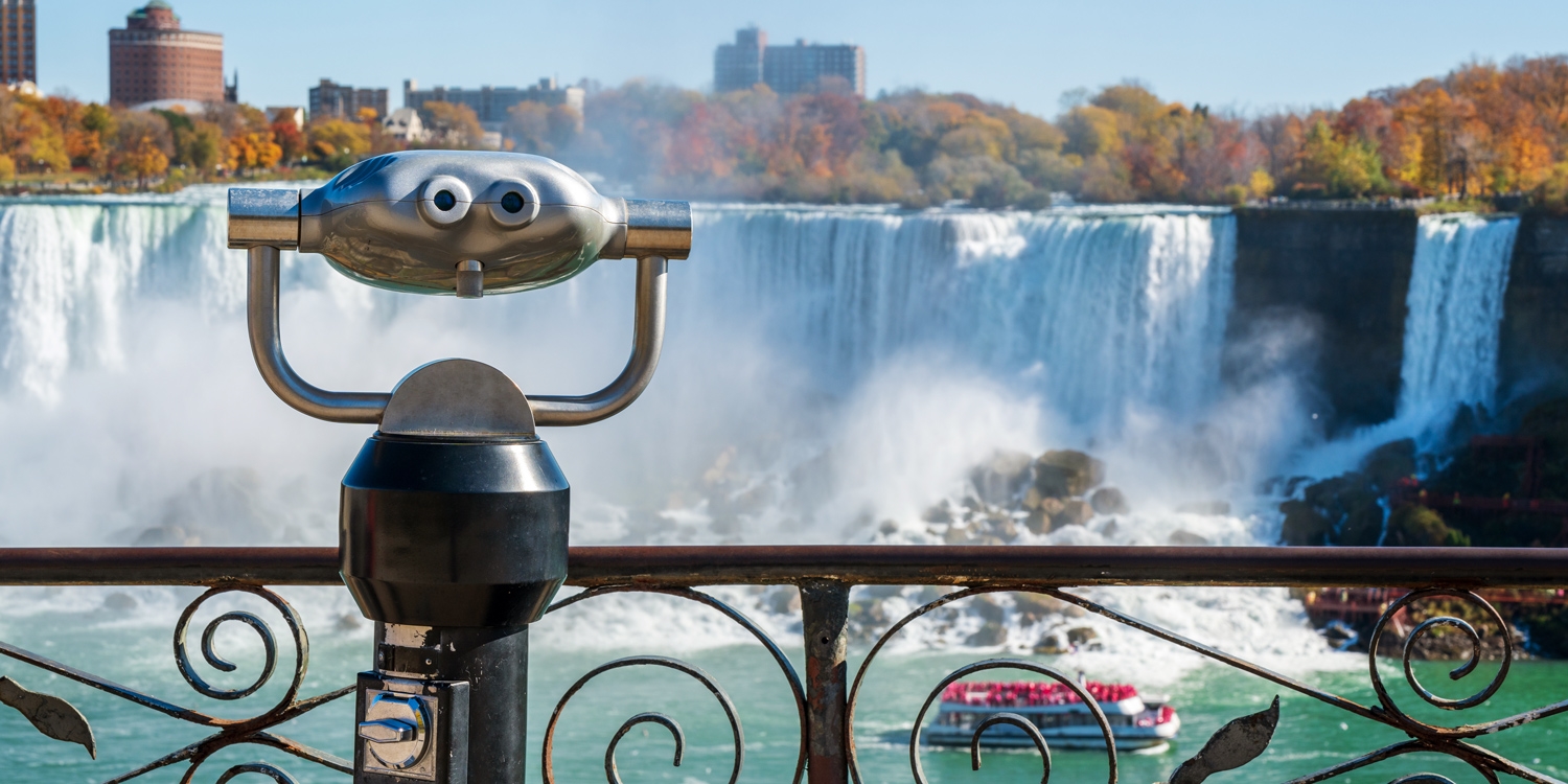 This hotel is on Fallsview Boulevard close to all the dining and entertainment options