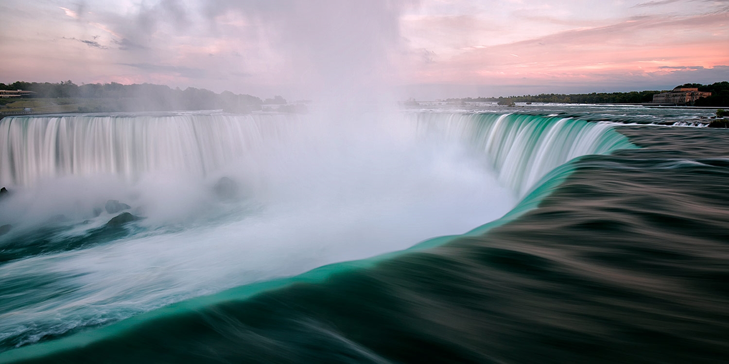 $126 & up—Niagara hotel steps from the Falls -- Niagara Falls, Ontario