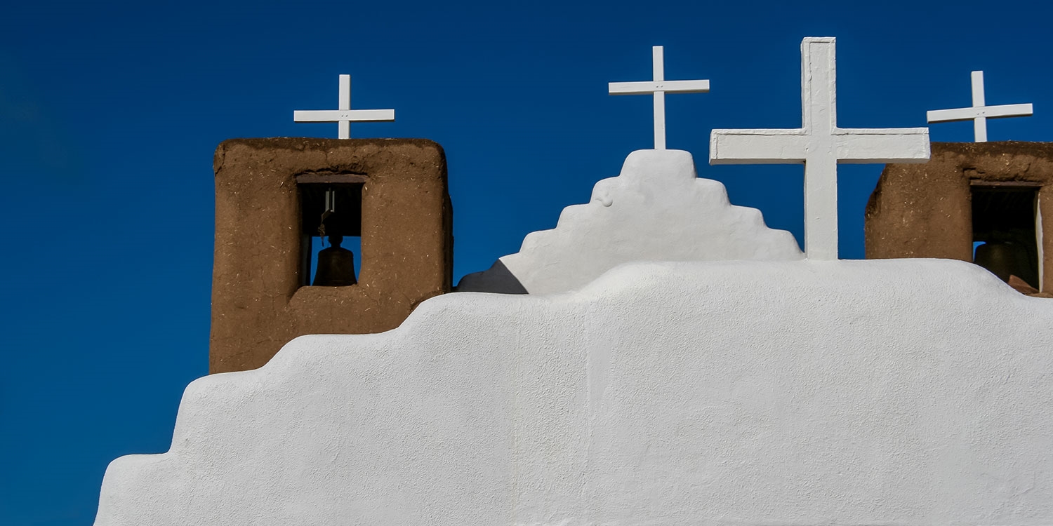 The iconic San Geronimo Chapel (built in 1850) is a 7-minute drive from the inn