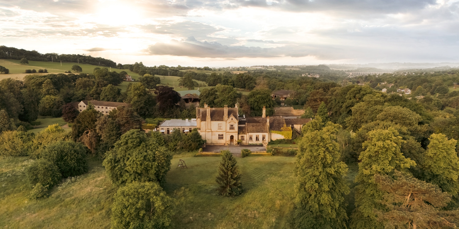 Bagden Hall Hotel is set in 40 acres of grounds with walking trails on the doorstep