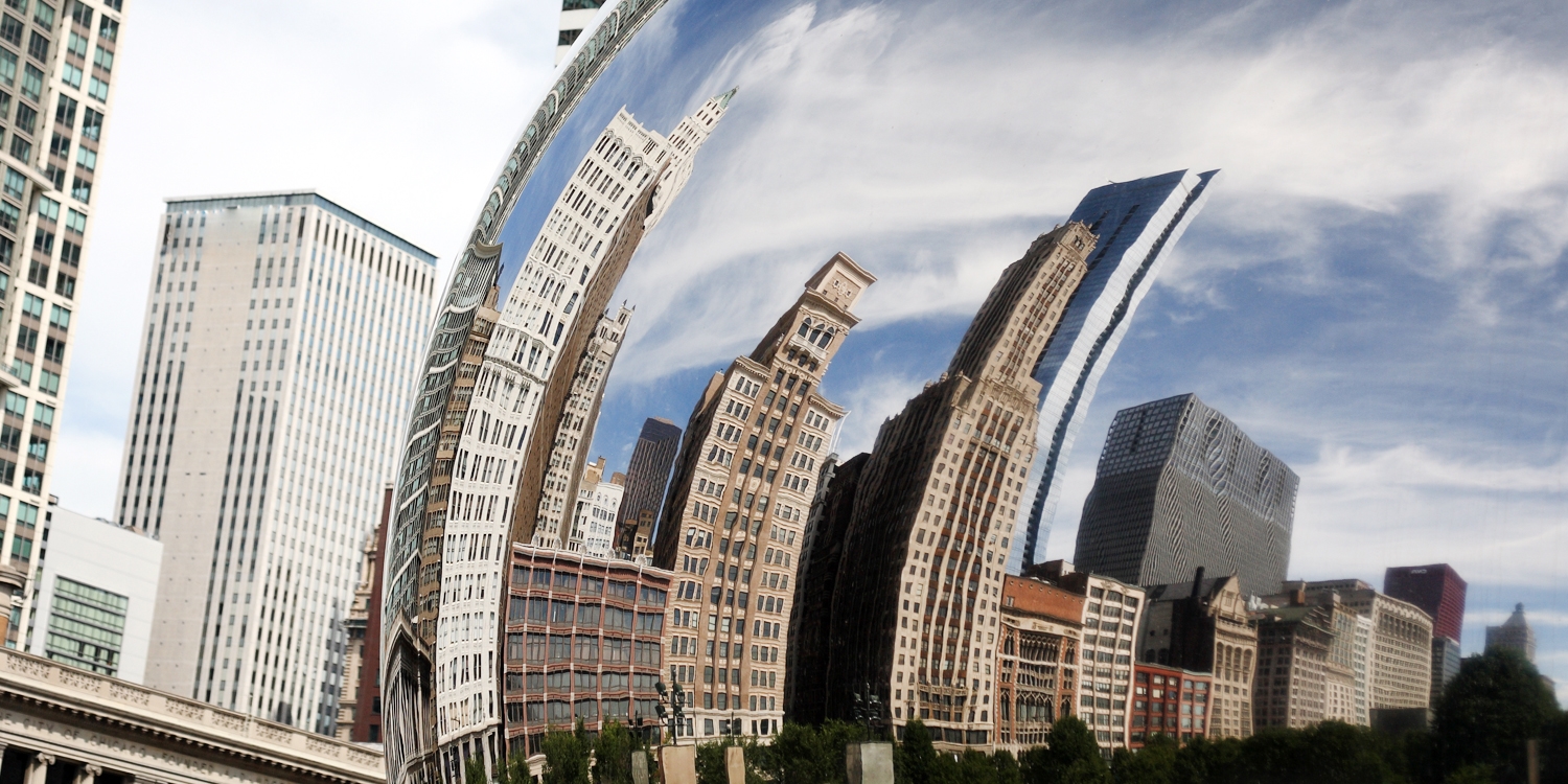 This winter, take selfies in front of one of Chicago's most popular landmarks, "The Bean"