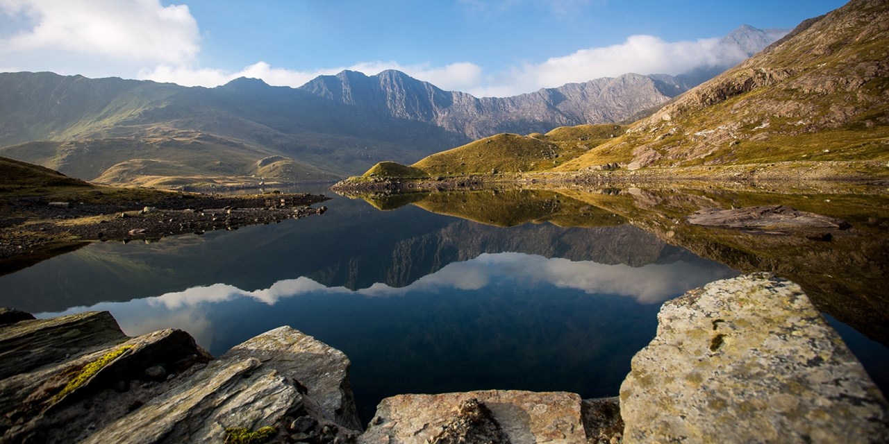 The Royal Victoria Hotel's "location cannot be beaten" say Travelzoo members who have stayed there