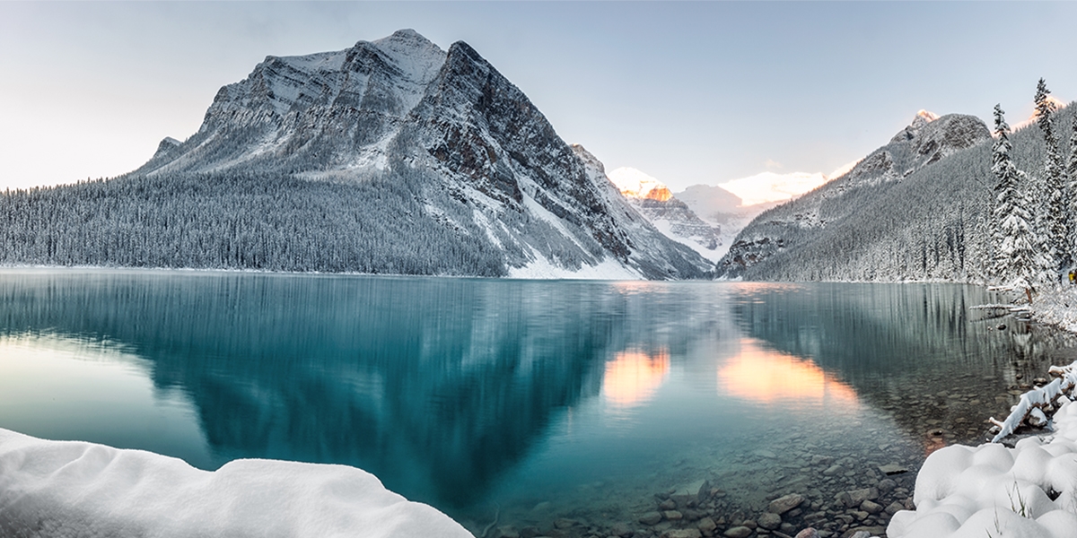 The resort is less than a 15-minute drive from Lake Louise