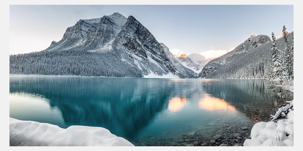 The resort is less than a 15-minute drive from Lake Louise