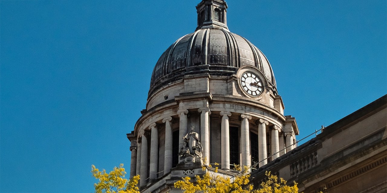 Roomzzz Nottingham City is located close to central landmarks like Nottingham Council House
