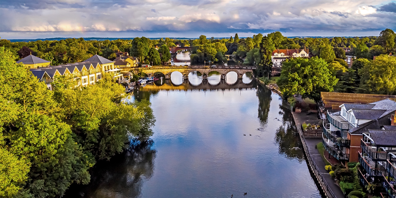 Thames Riviera Hotel sits on the bank of the River Thames in Maidenhead