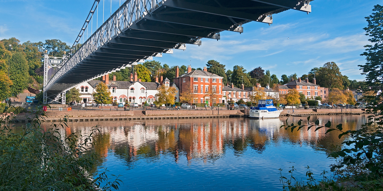 The River Dee is two minutes' walk from the Townhouse