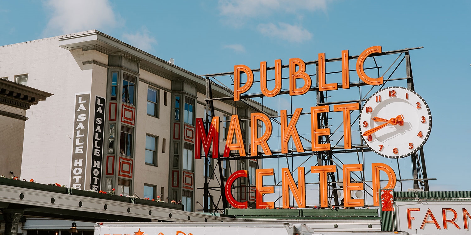 Stay 2 blocks from Seattle's famous Pike Place Market and save 40%–46% on spring dates at this 4-star Kimpton